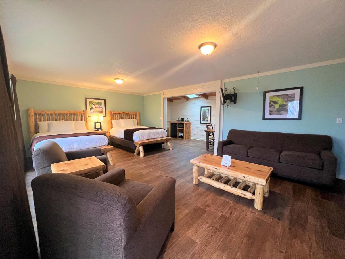 Mountain Top Inn And Resort Warm Springs Exterior photo
