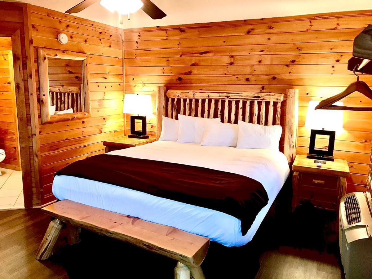 Mountain Top Inn And Resort Warm Springs Exterior photo