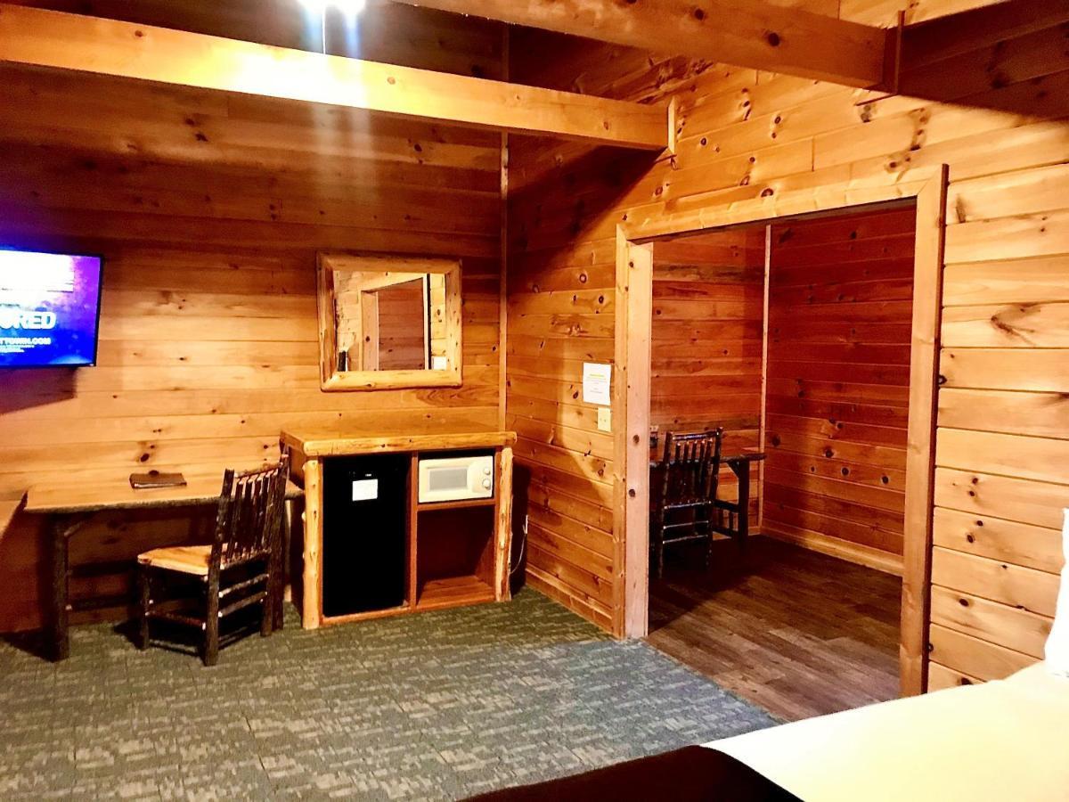 Mountain Top Inn And Resort Warm Springs Exterior photo